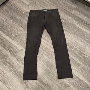 Kenneth Cole Slim Fit 5-Pocket Pant 34x32
